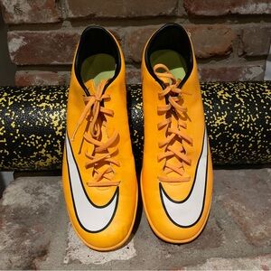 Nike Mercurial Victory Futsol shoes